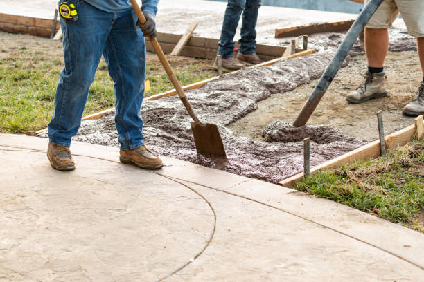 Best Concrete Sidewalk Installation in Keokuk, IA